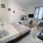 Gregorys Studio Apartment